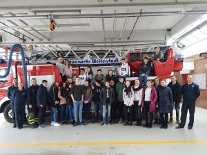 Besuch der Freiwilligen Feuerwehr Weiterstadt mit der Klasse 8 C