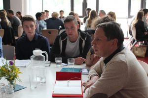 Diskussion mit Vertretern / Kandidaten des Hessischen Landtages an der Albrecht-Dürer-Schule