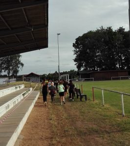 Sponsorenlauf der Sportprofilklasse 6b zugunsten von SOS-Kinderdorf sowie der Kinderkrebshilfe