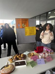 Gemeinsam backen, gemeinsam helfen: Ein Zeichen für Toleranz und Zusammenhalt